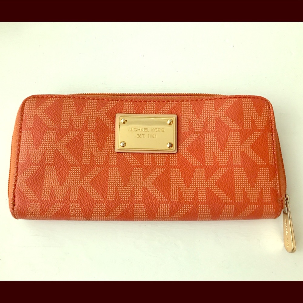 Michael Kors Wallet/Clutch